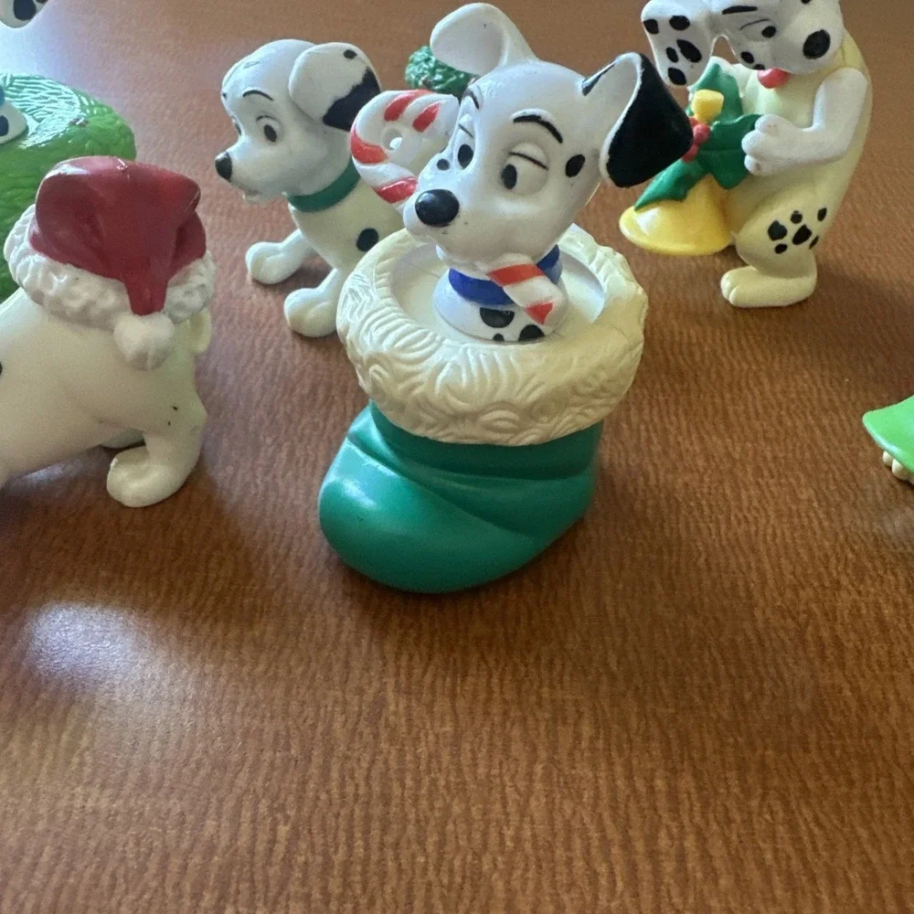 Vintage 1996 Disney 101 Dalmatians‎  Happy Meal Christmas Collectors Figures